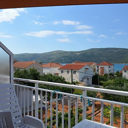 Apartmani Ramljak Марина Екстериор снимка