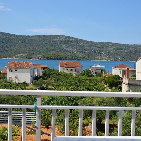 Apartmani Ramljak Марина Екстериор снимка