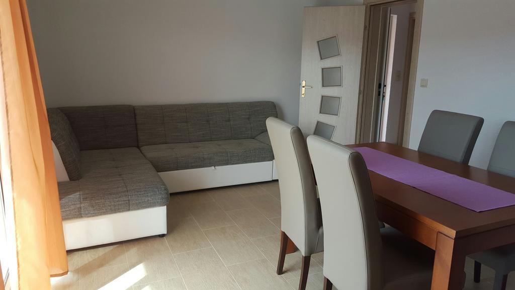 Apartmani Ramljak Марина Екстериор снимка