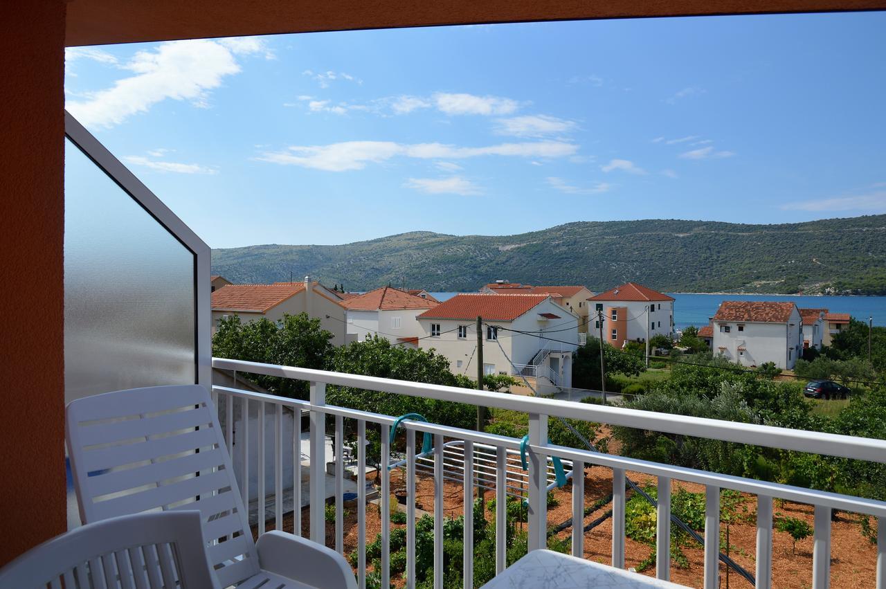 Apartmani Ramljak Марина Екстериор снимка