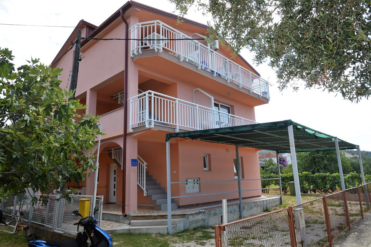 Apartmani Ramljak Марина Екстериор снимка