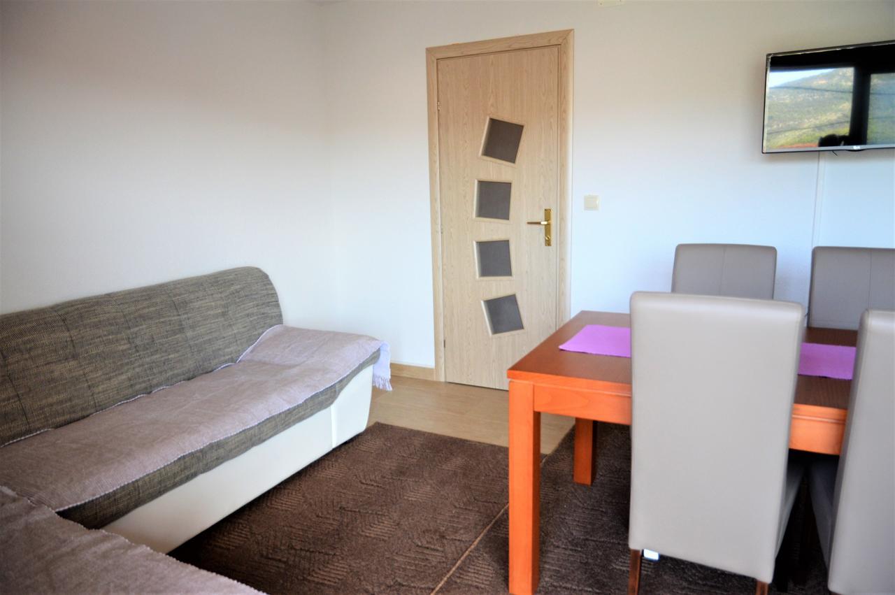 Apartmani Ramljak Марина Екстериор снимка